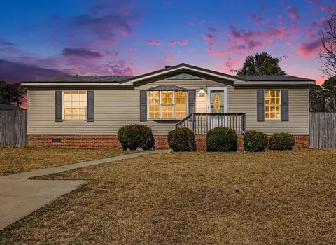 3214 Lyndon Dr, Little River, SC 29566