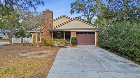 879 Kittiwake Ln, Murrells Inlet, SC 29576