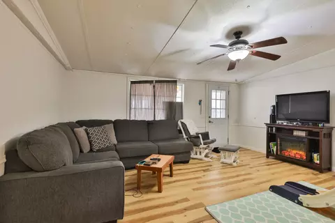 78 Dove St, Georgetown, SC 29440 photo 6
