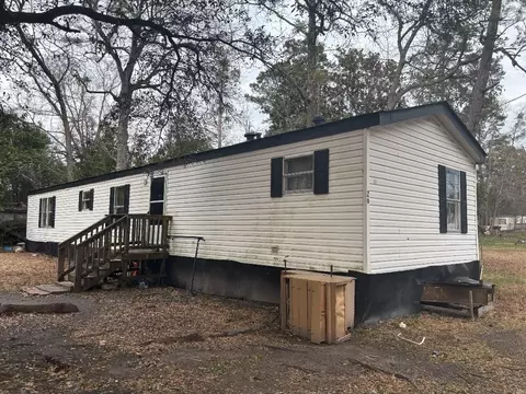 26 Washington St, Hemingway, SC 29554