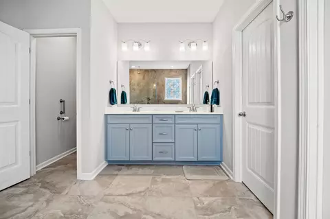 Bath - 656 Hickman St, Surfside Beach, SC 29575 photo 4 of 6