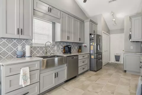 Kitchen - 189 Palladium Dr, Surfside Beach, SC 29575 photo 10 of 11