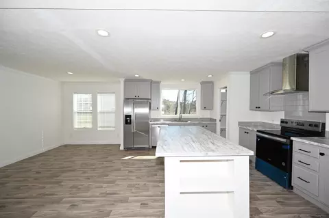595 Loop Cir, Longs, SC 29568 photo 5