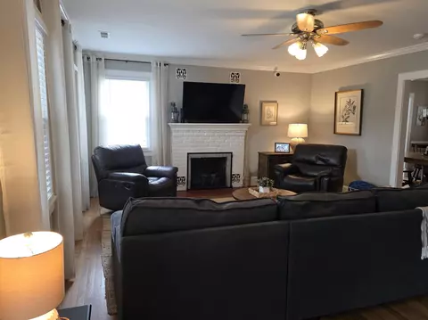 Living - 616 Marshview Ln, Georgetown, SC 29440 photo 1 of 3