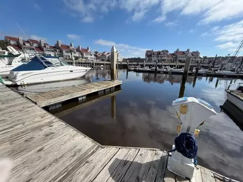 4396 Baldwin Ave, Little River, SC 29566