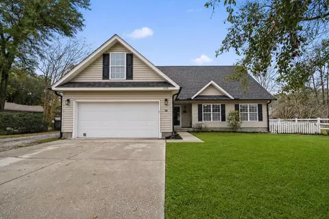4040 Longleaf Ln, Murrells Inlet, SC 29576