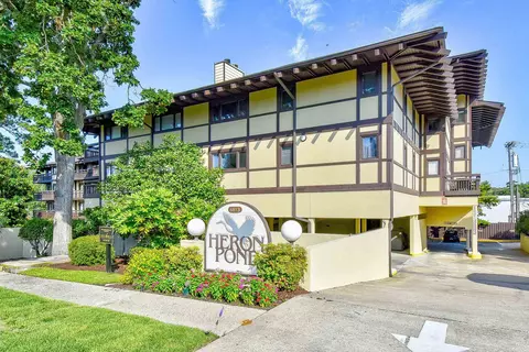 6813 Porcher Dr #8, Myrtle Beach, SC 29572