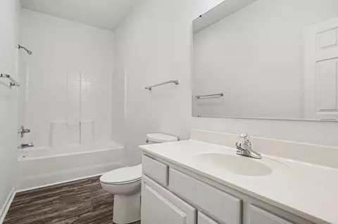Bath - 750 Charter Dr #E-2, Longs, SC 29568 photo 2 of 2
