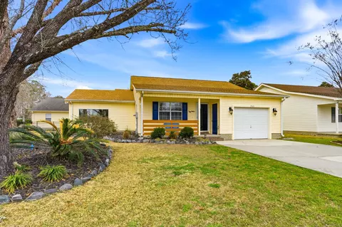 903 Woodberry Pl, Murrells Inlet, SC 29576