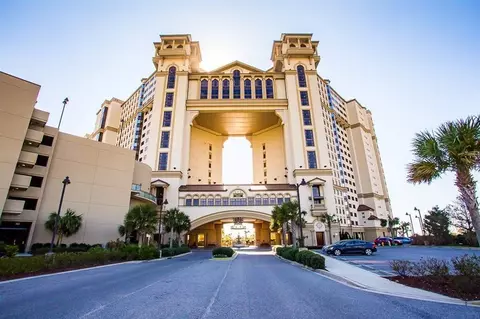 100 N Beach Blvd #204, North Myrtle Beach, SC 29582