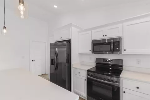 Kitchen - 3160 Chapel Rd, Loris, SC 29569 photo 2 of 5