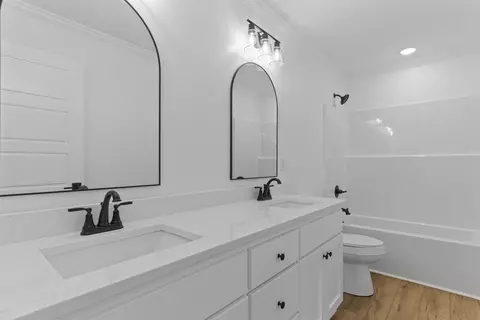 Bath - 3160 Chapel Rd, Loris, SC 29569 photo 2 of 3