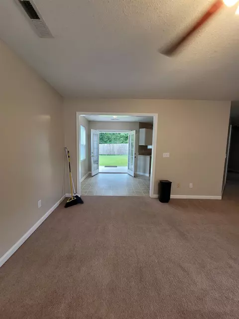Living - 800 Elbow Rd, Longs, SC 29568 photo 2 of 2