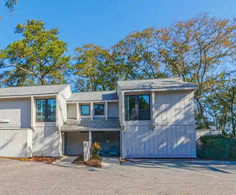 320 Salt Marsh Cir #8-B, Pawleys Island, SC 29585