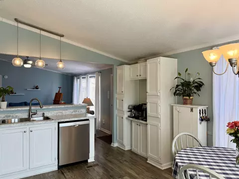 211 Dixon Dr, Surfside Beach, SC 29575 photo 6