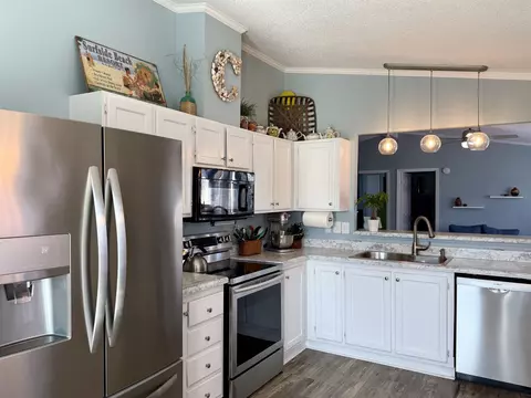 211 Dixon Dr, Surfside Beach, SC 29575 photo 7