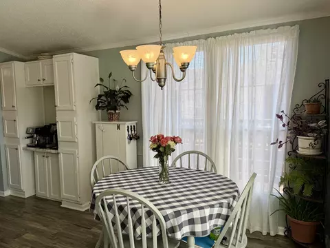 211 Dixon Dr, Surfside Beach, SC 29575 photo 5
