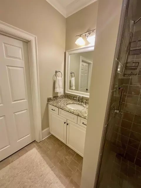 Bath - 815 Front St #2A, Georgetown, SC 29440 photo 4 of 7