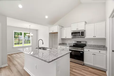 Kitchen - 34 Bennington Ct, Georgetown, SC 29440 photo 1 of 2