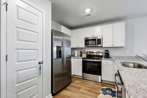 Kitchen - 1609 King Oaks Loop, Conway, SC 29526 photo 2 of 2