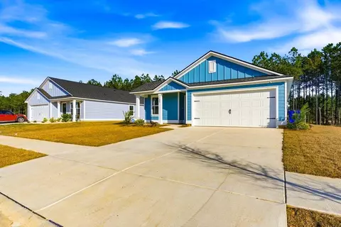Exterior - 1609 King Oaks Loop, Conway, SC 29526 photo 4 of 6
