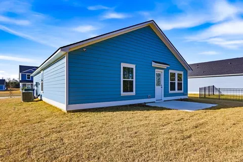 Exterior - 1609 King Oaks Loop, Conway, SC 29526 photo 6 of 6