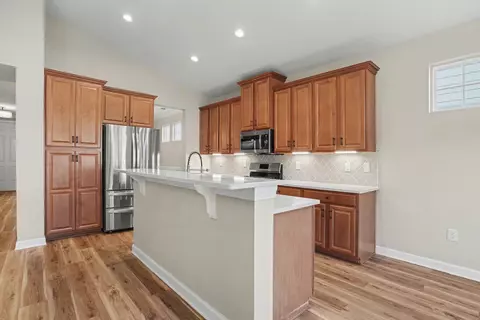 Kitchen - 1560 Legacy Loop, Myrtle Beach, SC 29577 photo 3 of 10
