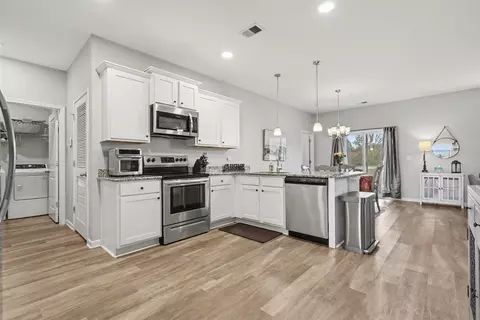 Kitchen - 2771 Eclipse Dr, Myrtle Beach, SC 29577 photo 3 of 4
