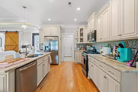 Kitchen - 328 Las Olas Dr, Myrtle Beach, SC 29577 photo 2 of 3