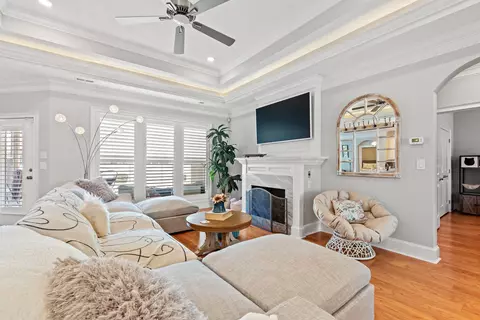 Living - 328 Las Olas Dr, Myrtle Beach, SC 29577 photo 1 of 3