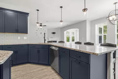 Kitchen - 140 Azure Loop, Myrtle Beach, SC 29588 photo 3 of 8