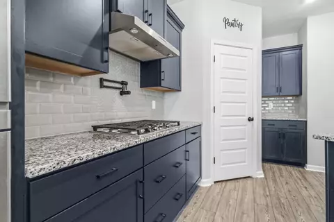 Kitchen - 140 Azure Loop, Myrtle Beach, SC 29588 photo 6 of 8