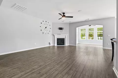 Living - 140 Azure Loop, Myrtle Beach, SC 29588 photo 2 of 4