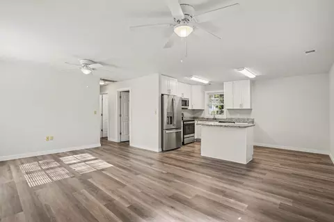 Living - 419 Pine Dr N, Surfside Beach, SC 29575 photo 3 of 4