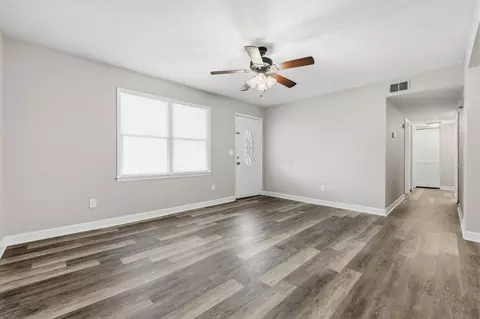 Living - 902 Forest Loop Rd, Conway, SC 29527 photo 3 of 5