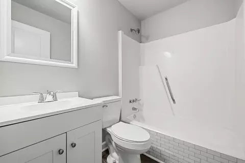 Bath - 902 Forest Loop Rd, Conway, SC 29527 photo 2 of 2