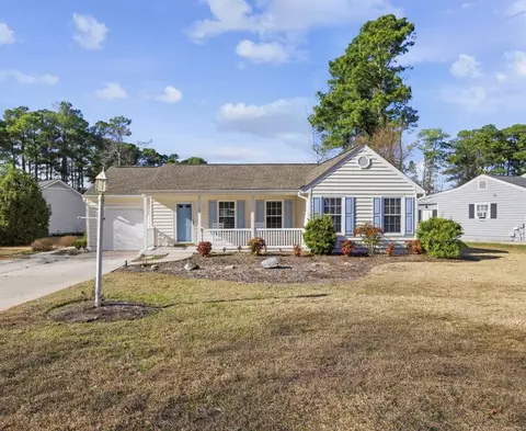 107 Purple Martin Dr, Murrells Inlet, SC 29576