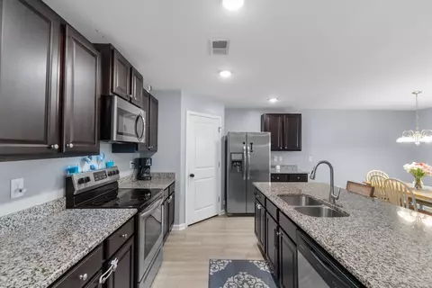 Kitchen - 3200 Holly Loop, Conway, SC 29527 photo 3 of 5