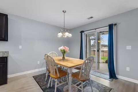 Dining - 3200 Holly Loop, Conway, SC 29527 photo 1 of 2