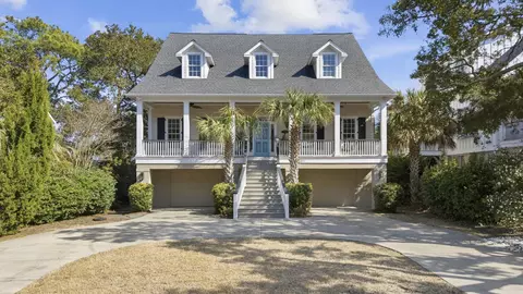 534 S Creekside Dr, Murrells Inlet, SC 29576