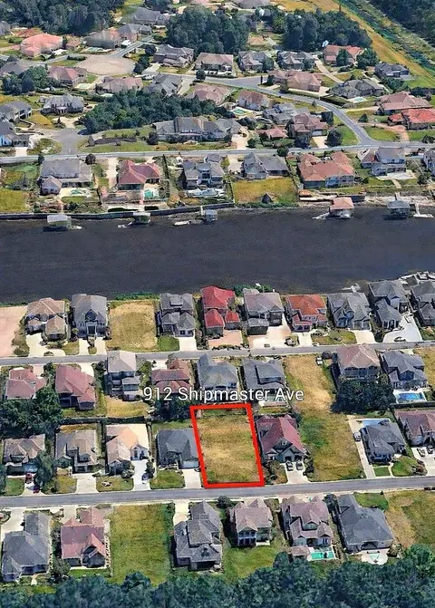 912 Shipmaster Ave, Myrtle Beach, SC 29579