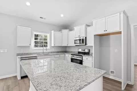 Kitchen - 34 Double Pond Dr, Georgetown, SC 29440 photo 1 of 3