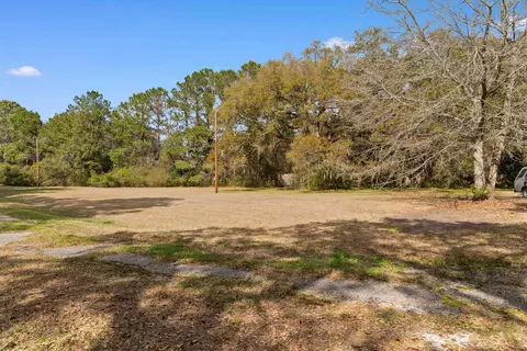 Exterior - 402 Wilkinson St, Georgetown, SC 29440 photo 13 of 14