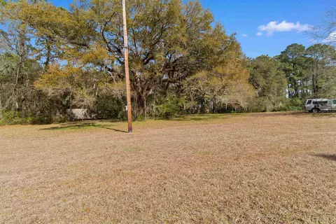 Exterior - 402 Wilkinson St, Georgetown, SC 29440 photo 11 of 14