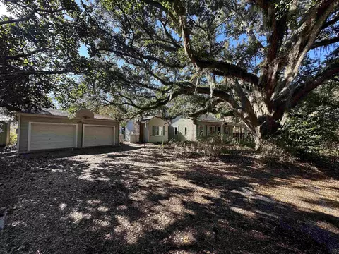 Exterior - 402 Wilkinson St, Georgetown, SC 29440 photo 9 of 14