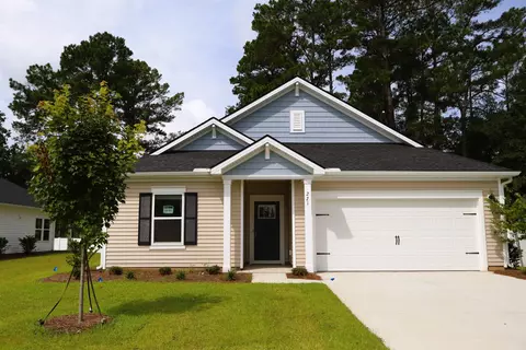 221 Evergreen St, Longs, SC 29568
