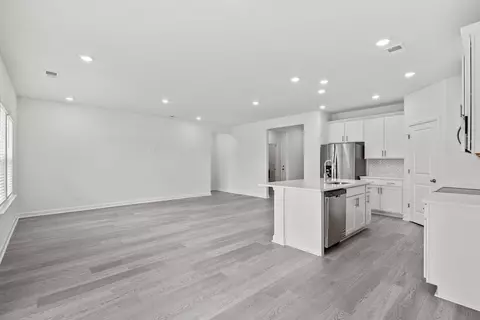 Living - 126 Jasmine Dr, Longs, SC 29568 photo 4 of 8