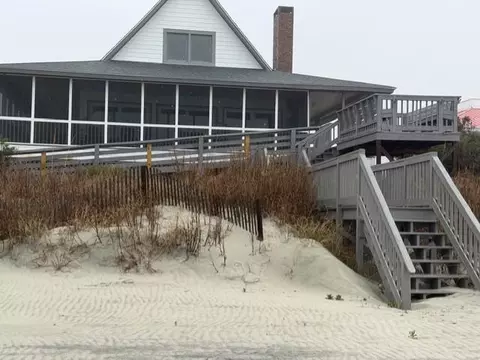 240 Atlantic Ave, Pawleys Island, SC 29585