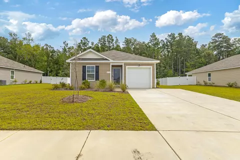 276 Country Grove Way, Galivants Ferry, SC 29544