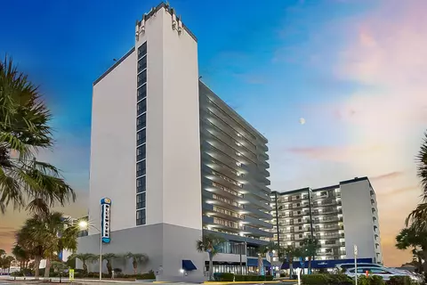 2001 S Ocean Blvd #206, Myrtle Beach, SC 29577